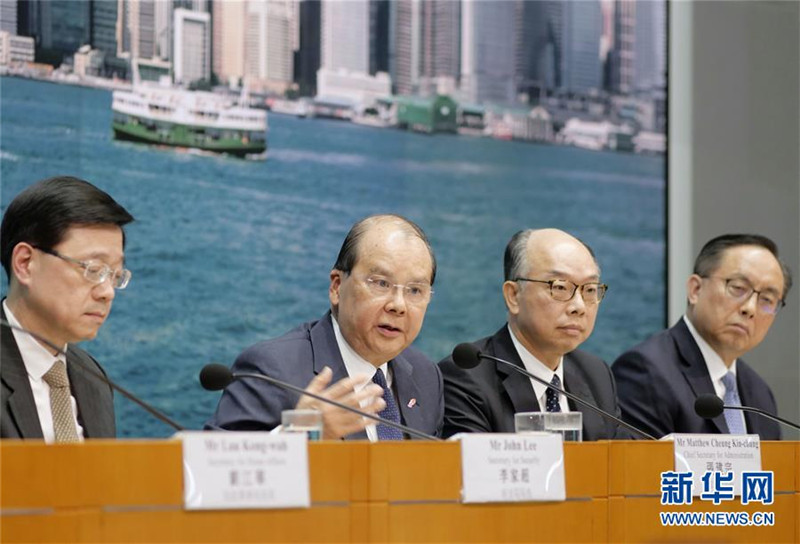 (港澳台·图文互动)(2)香港特区政府多部门:暴力行径无法无天 支持警队严正果断执法